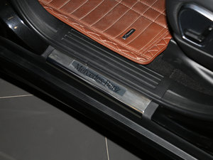 2017R 320 4MATIC Aذ g