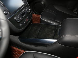 2017R 320 4MATIC Aذ g