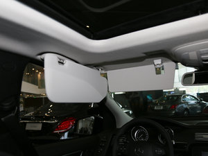 2017R 320 4MATIC Aذ g