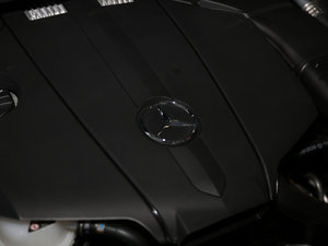 2017R 320 4MATIC Aذ 