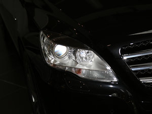 2017R 400 4MATIC ذ ^