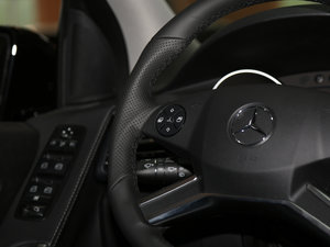 2017R 400 4MATIC ذ п؅^