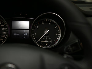 2017R 400 4MATIC ذ п؅^