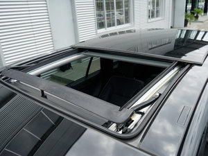 2017R 320 4MATIC ̄ذ ^