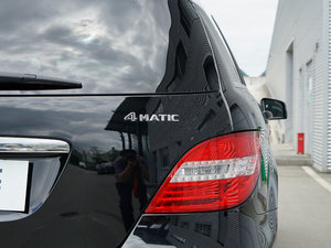 2017R 320 4MATIC ̄ذ ^