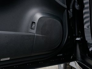 2017R 320 4MATIC ̄ذ g