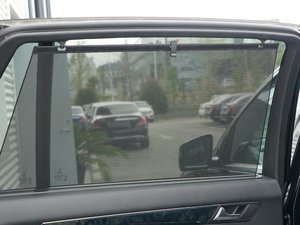 2017R 320 4MATIC ̄ذ g