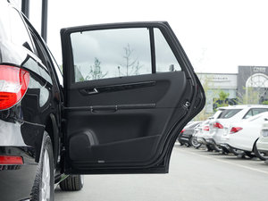 2017R 320 4MATIC ̄ذ g