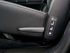 2017R 320 4MATIC ̄ذ g