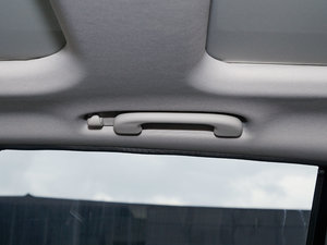 2017R 320 4MATIC ̄ذ g