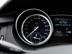 2017R 320 4MATIC ̄ذ п؅^