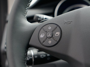 2017R 320 4MATIC ̄ذ п؅^