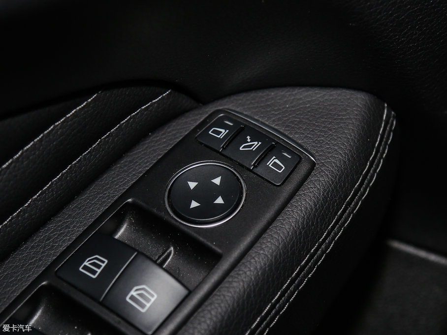 2017YGLECoupe GLE 320 4MATIC