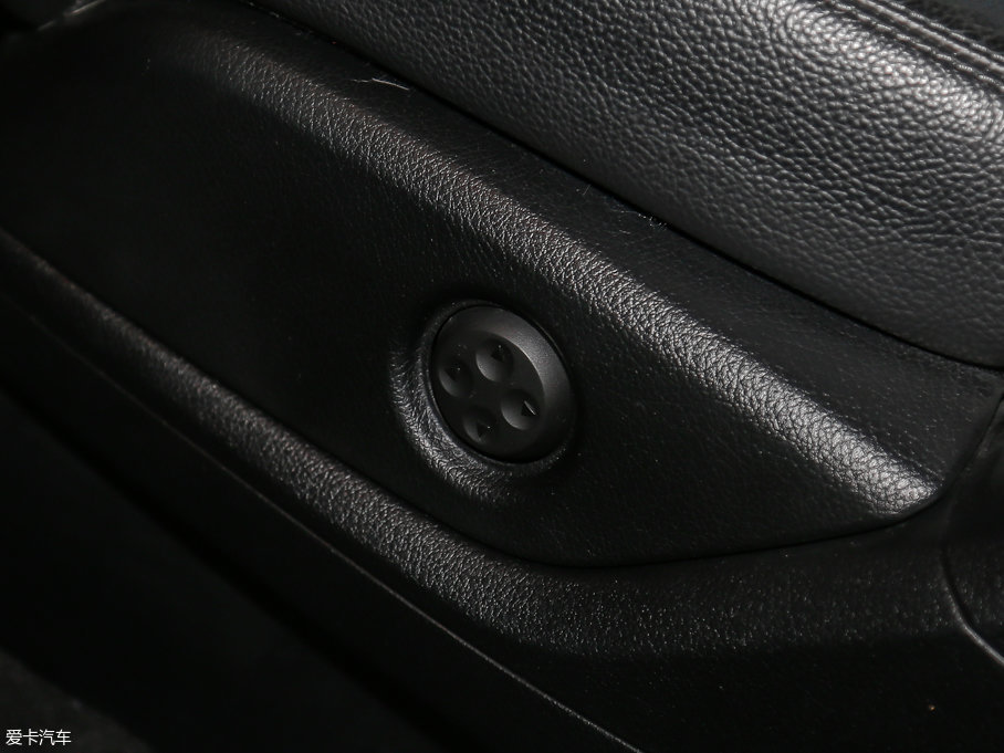 2017YGLECoupe GLE 320 4MATIC