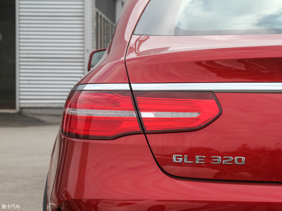 2017YGLECoupe GLE 320 4MATIC