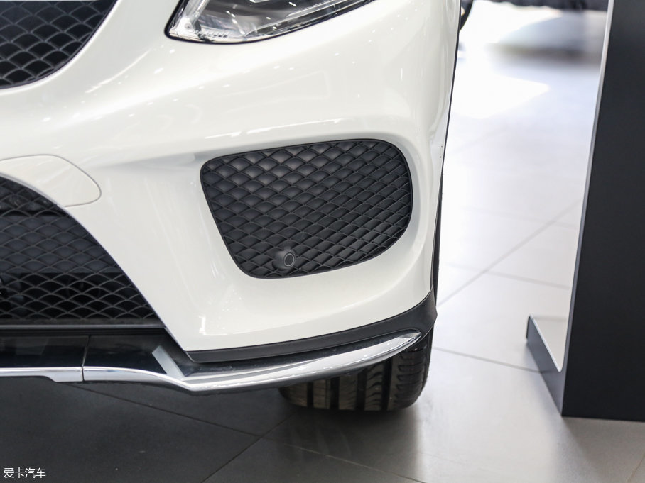 2017YGLECoupe GLE 400 4MATIC