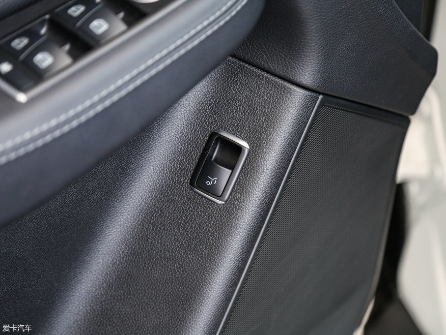 2017YGLECoupe GLE 400 4MATIC