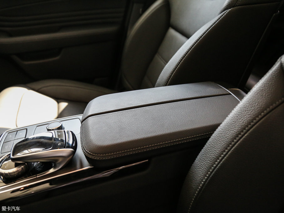 2017YGLECoupe GLE 400 4MATIC