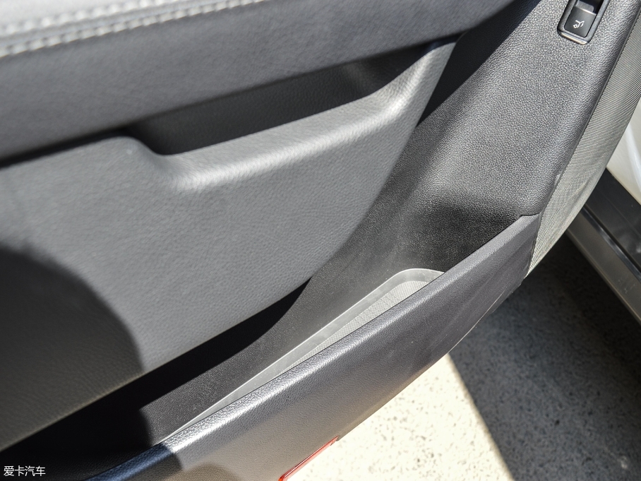 2017YGLECoupe GLE 320 4MATIC