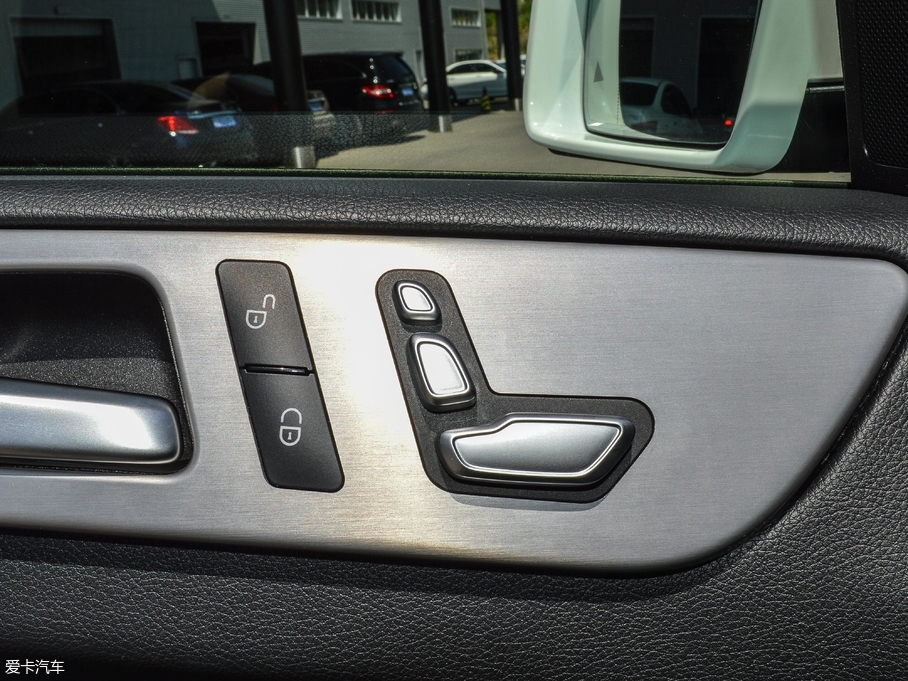 2017YGLECoupe GLE 320 4MATIC