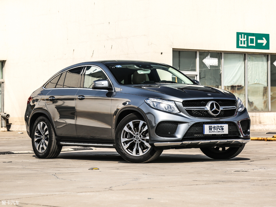 2017YGLECoupe GLE 400 4MATIC