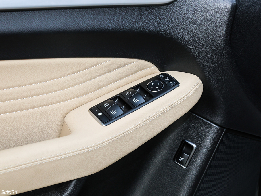 2017YGLECoupe GLE 400 4MATIC