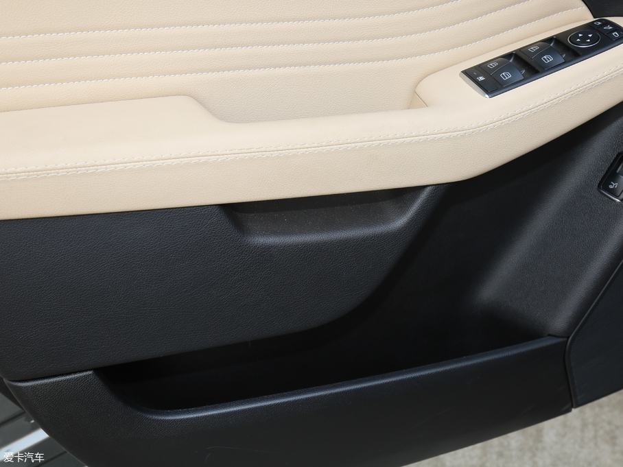 2017YGLECoupe GLE 400 4MATIC