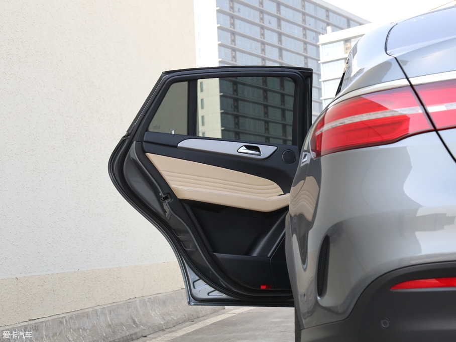 2017YGLECoupe GLE 400 4MATIC