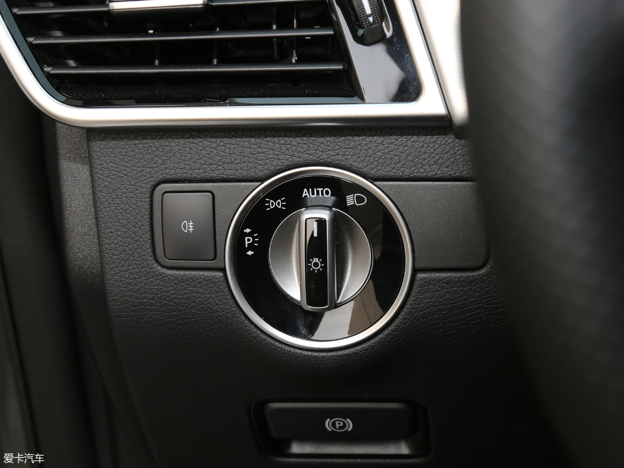 2017YGLECoupe GLE 400 4MATIC