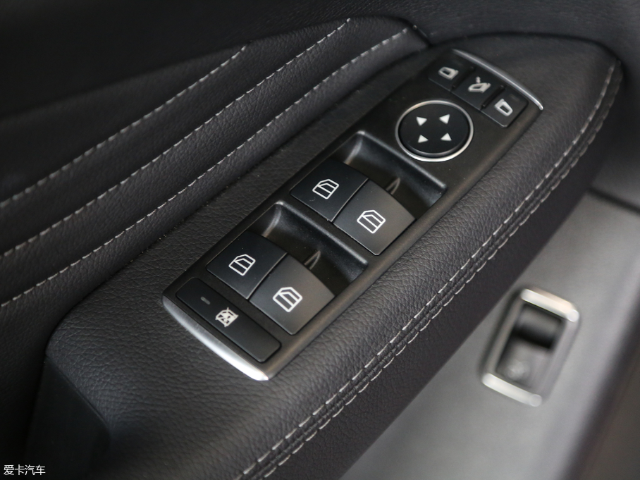 2017YGLECoupe GLE 400 4MATIC