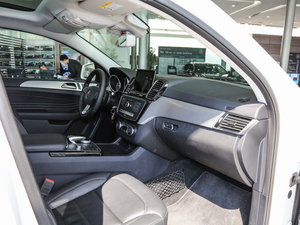 2017GLE 400 4MATIC п؅^