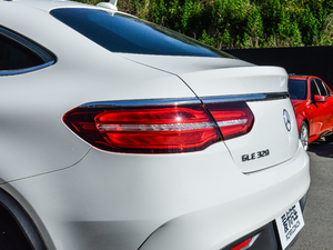 2017GLE 320 4MATIC ^