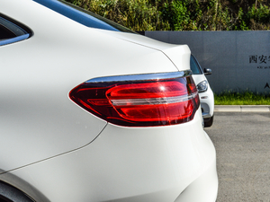 2017GLE 320 4MATIC ^