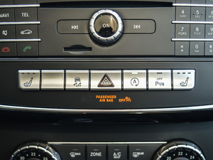 2017GLE 320 4MATIC п؅^(q)