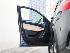 2017GLE 400 4MATIC {λ܇T