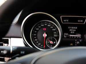 2017GLE 400 4MATIC п؅^