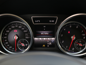 2017GLE 400 4MATIC п؅^(q)