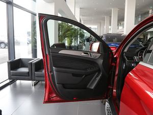 2017GLE 400 4MATIC {λ܇T