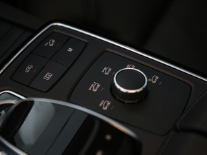 2017GLE 400 4MATIC п؅^