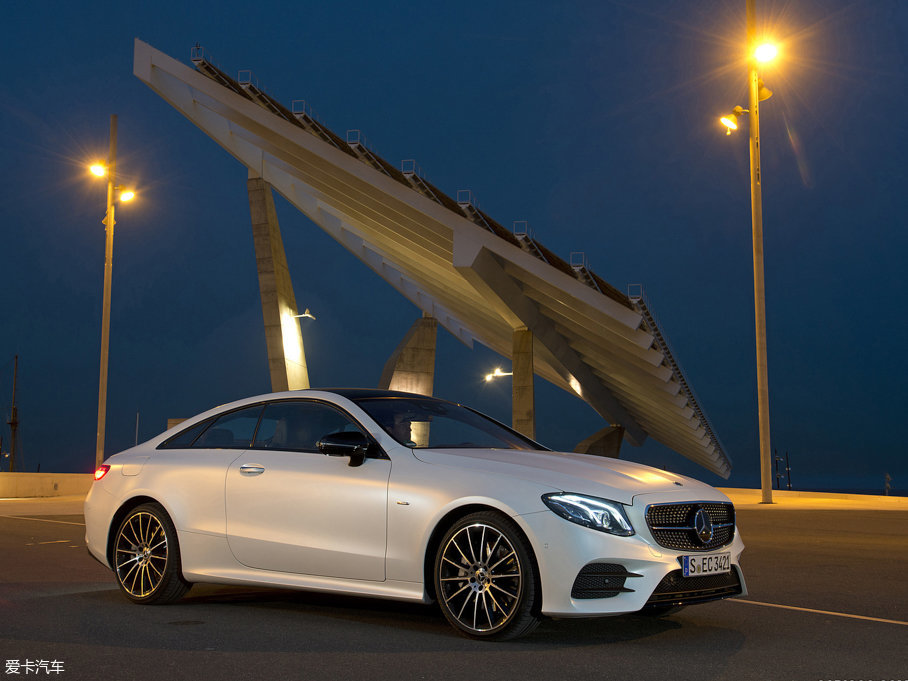 2017��YE��(j��)�p�T E 400 4MATIC Coupe