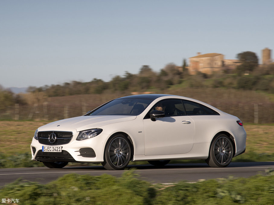 2017��YE���p�T E 400 4MATIC Coupe