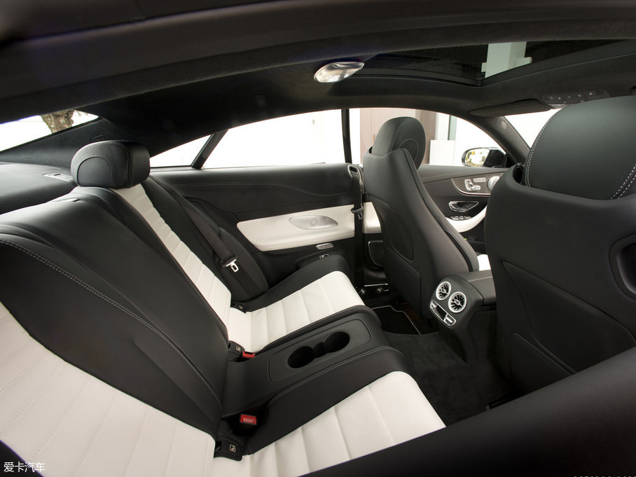 2017��YE���p�T E 400 4MATIC Coupe