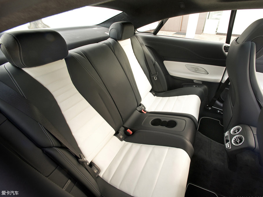 2017��YE���p�T E 400 4MATIC Coupe