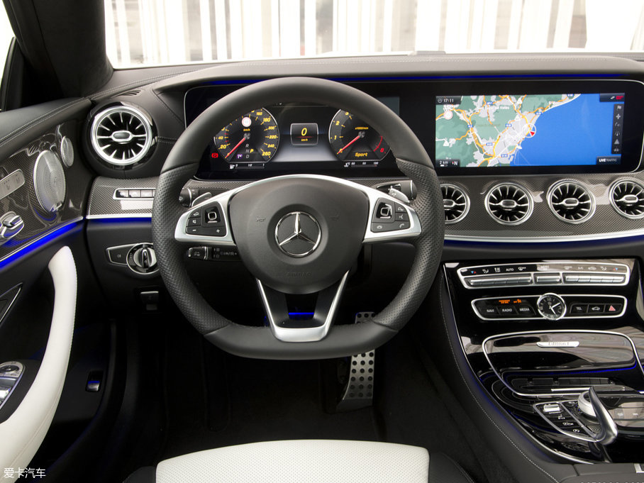 2017��YE���p�T E 400 4MATIC Coupe