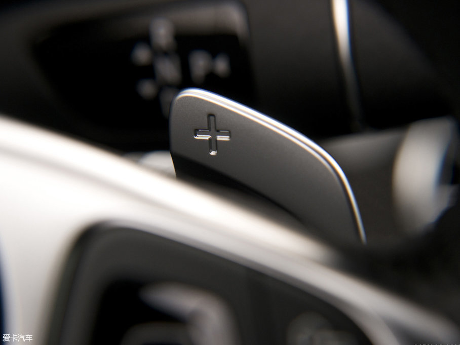 2017��YE���p�T E 400 4MATIC Coupe