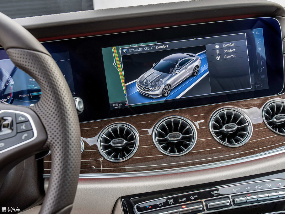 2017��YE���p�T E 400 4MATIC Coupe