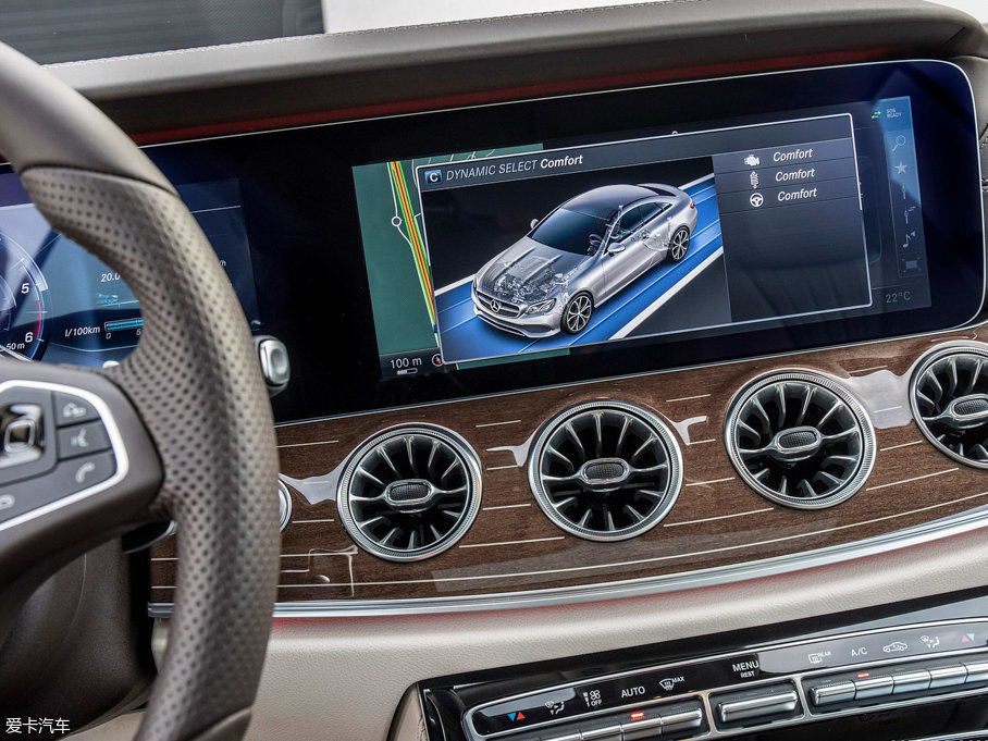 2017��YE���p�T E 400 4MATIC Coupe