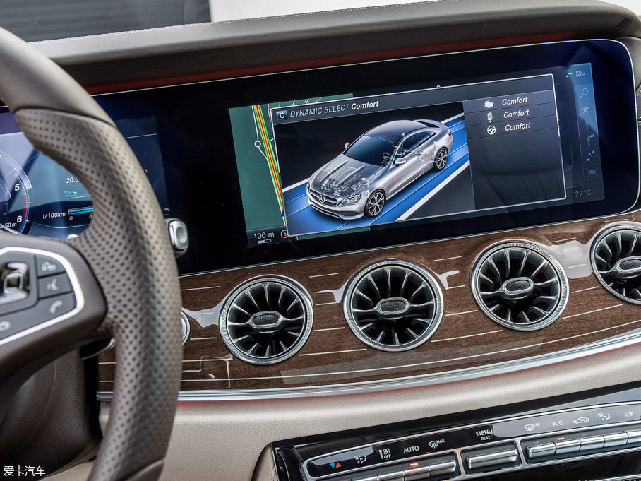 2017��YE���p�T E 400 4MATIC Coupe