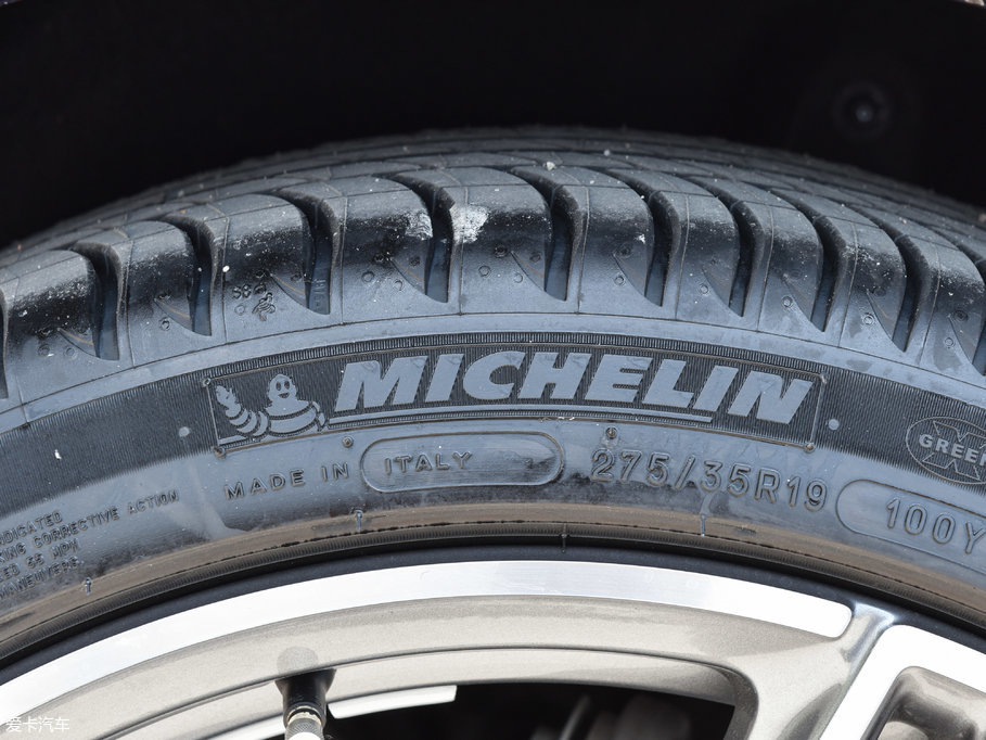 2017��YE���p�T E 200 Coupe 4MATIC