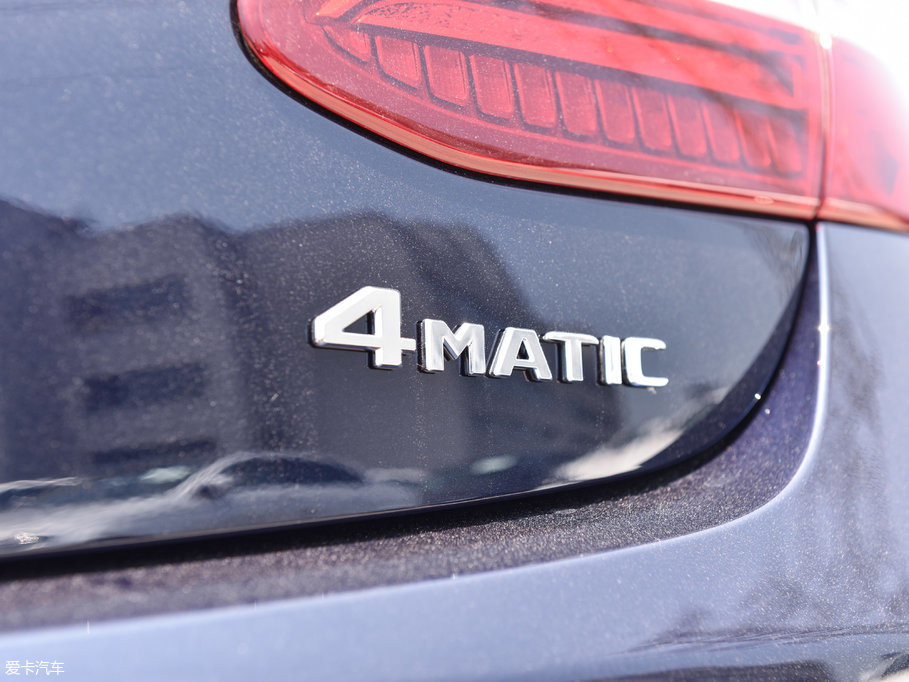 2017��YE���p�T E 200 Coupe 4MATIC